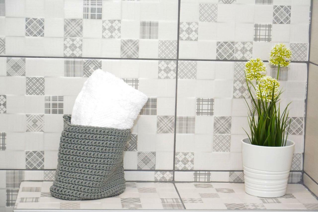 Small Oasis Apartment ติวัต ภายนอก รูปภาพ